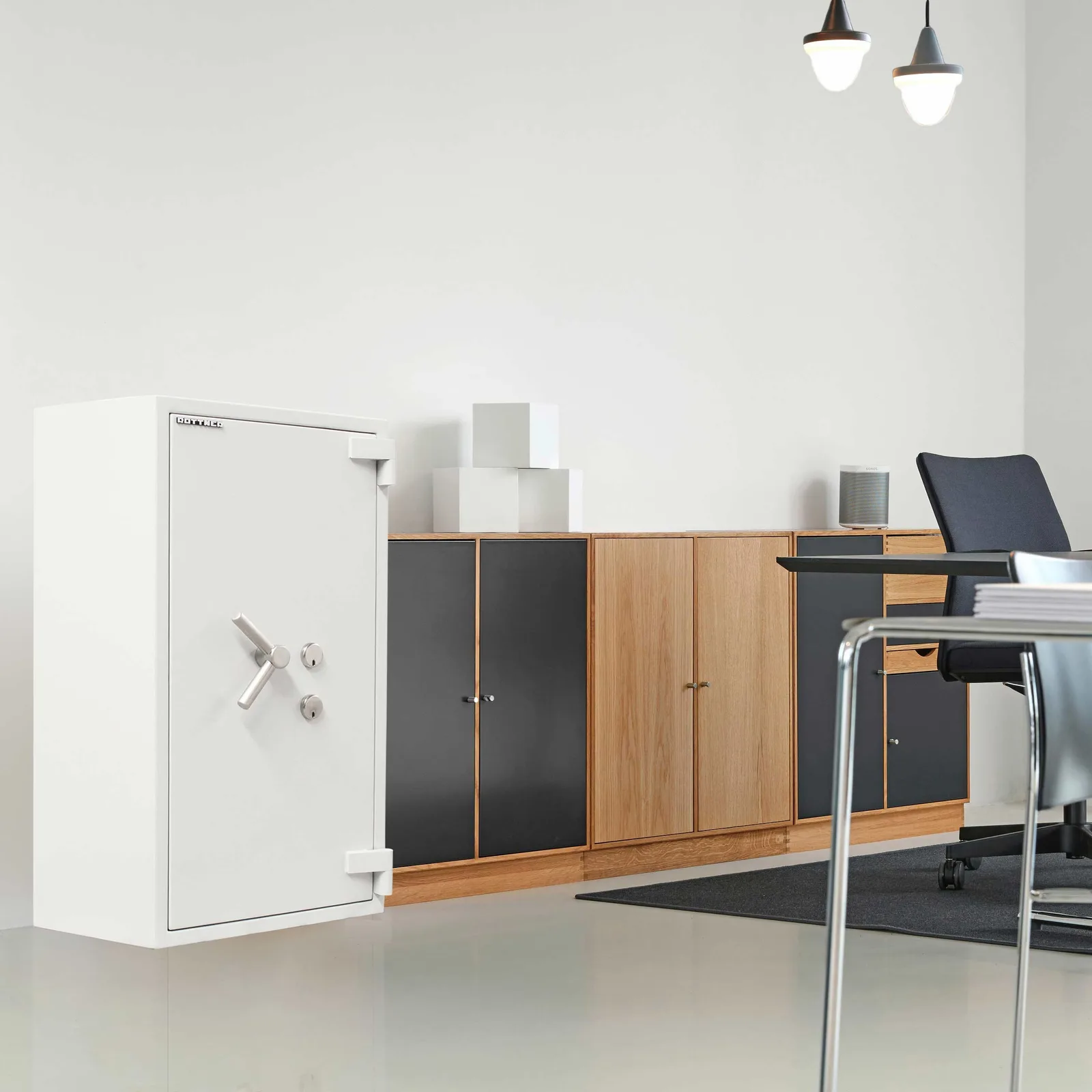 Rottner Wertschutzschrank EN4 Projekt 100 Fire Premium Doppelbartschloss lichtgrau – Ansicht 8